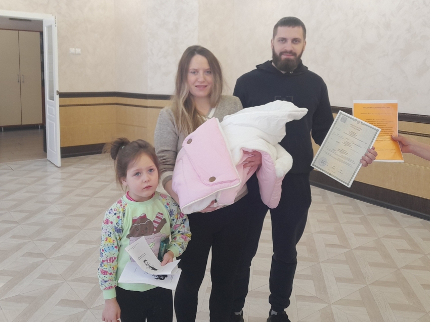 Милана родилась в в семье жителей Могочи Zабайкалья